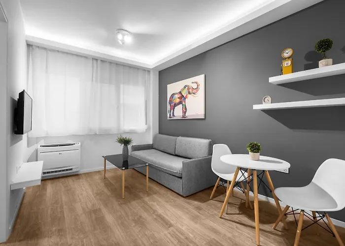 Denizen Boutique Apartments, Nilie Hospitality Mgmt