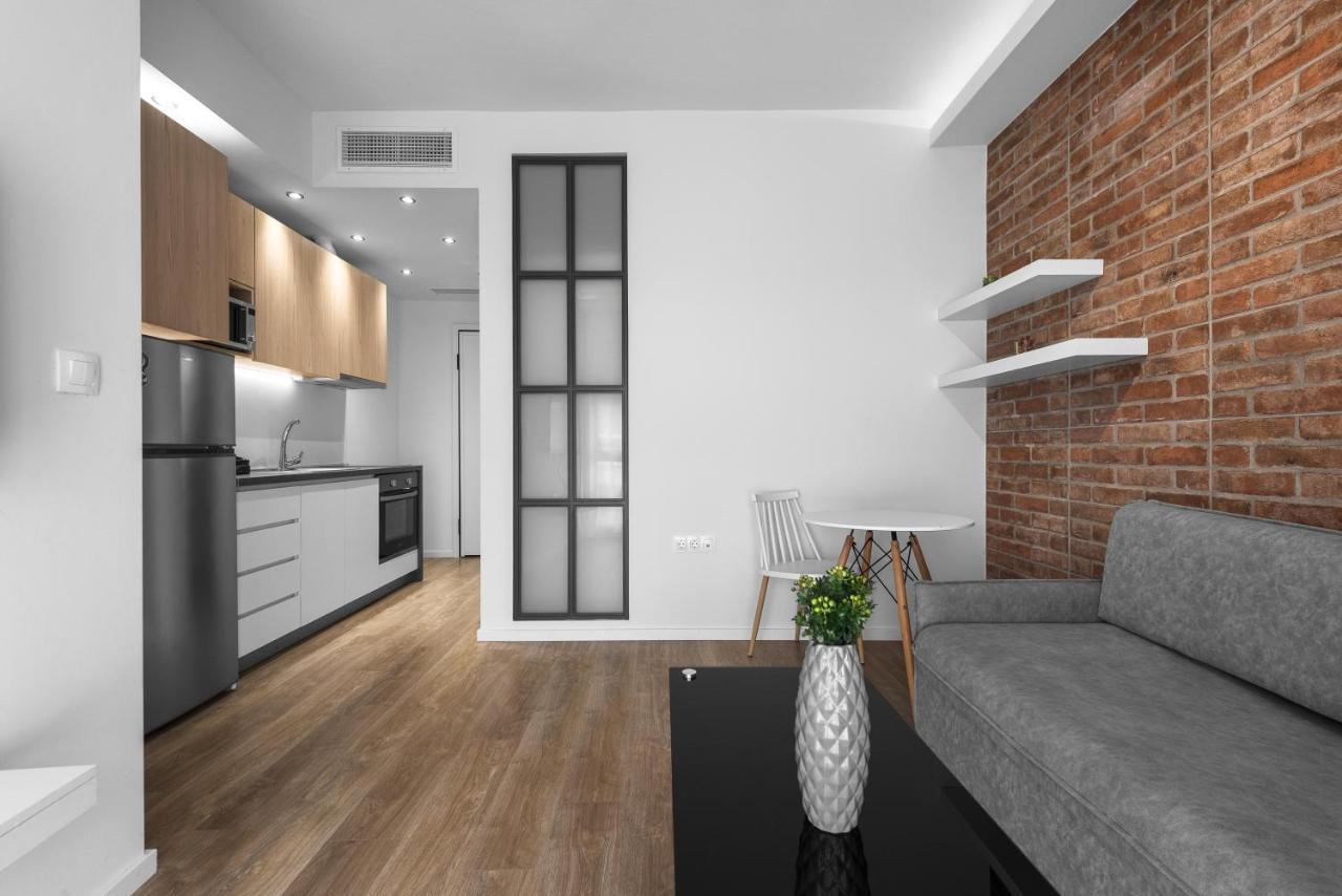 Apartment Denizen Boutique Apartments, Nilie Hospitality Mgmt