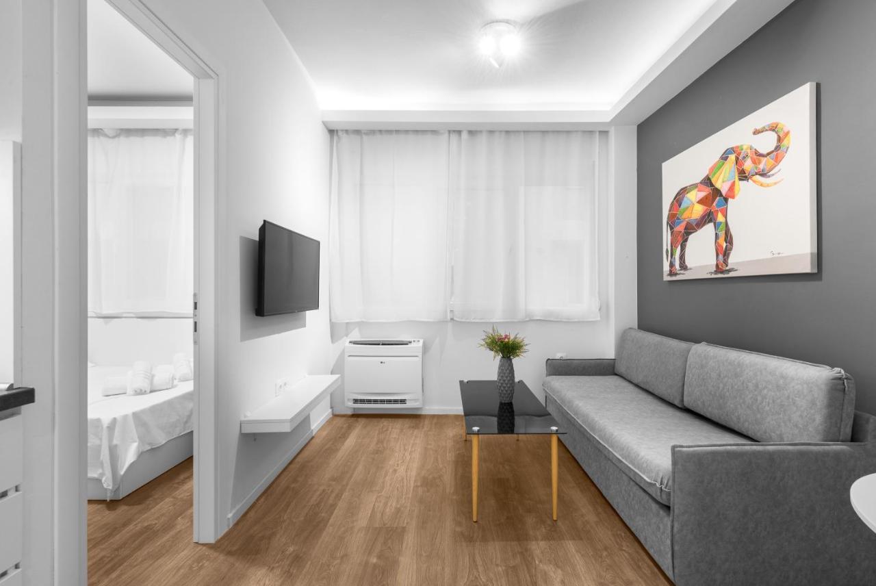 Apartment Denizen Boutique Apartments, Nilie Hospitality Mgmt