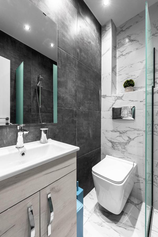 Denizen Boutique Apartments, Nilie Hospitality Mgmt *