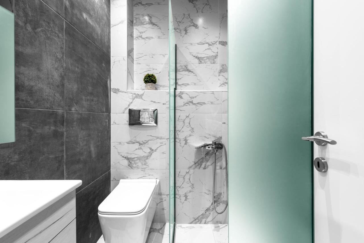 Denizen Boutique Apartments, Nilie Hospitality Mgmt