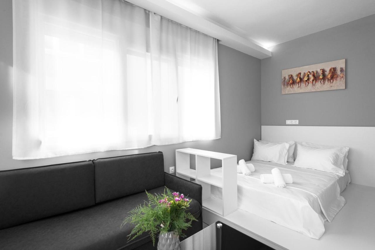 Denizen Boutique Apartments, Nilie Hospitality Mgmt *